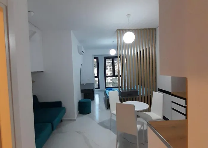 Daily Rent *